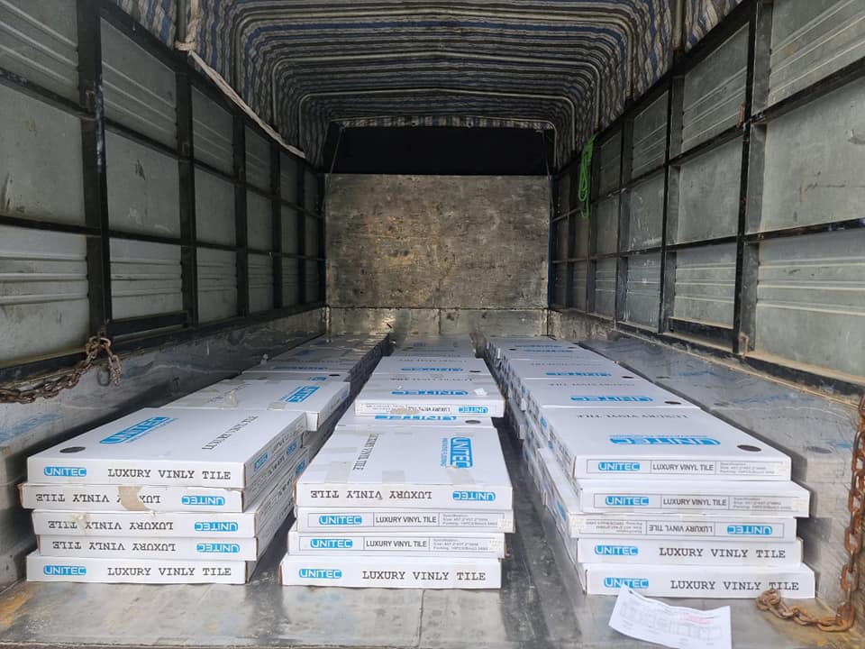 bao bì carton sàn nhựa unitec 3li